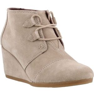 Toms Women’s Kala Wedge Bootie in Desert Sand Suede Size 7.5